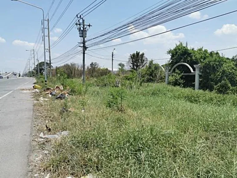 ขาย ที่ดิน 400 ตรว ที่ดินถมแล้ว แปลงมุม ติดถนนสุวินทวงศ์