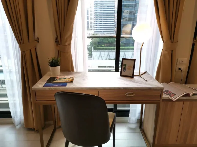 Condo for rent Noble Ploenchit 2bedroomsf 10th77Sqm