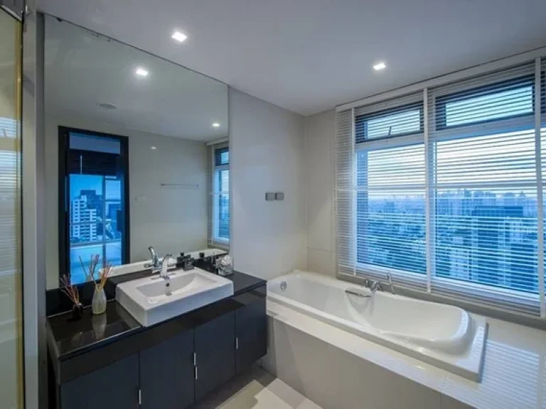 ขายด่วนคอนโดฟูลเลอตัน Fullerton 294 ตรม 3 ห้องนอน 4 ห้องน้ำ ราคา 599 ล้านบาท Penthouse 3 ชั้น