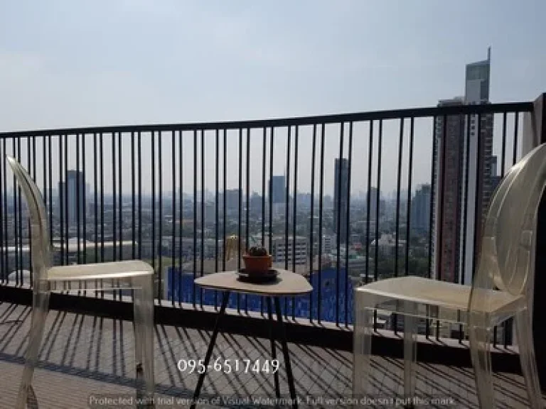 Noble Reveal Ekamai 2 bedrooms for sale near Ekamai BTS corner unit