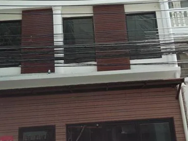 RENT THE WHOLE BUILDING FOR COMMERCIAL Sukhumvit 39-49