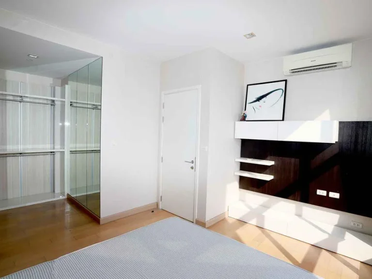 ให้เช่า Urbano Absolute Sathon - Taksin 50000บาท