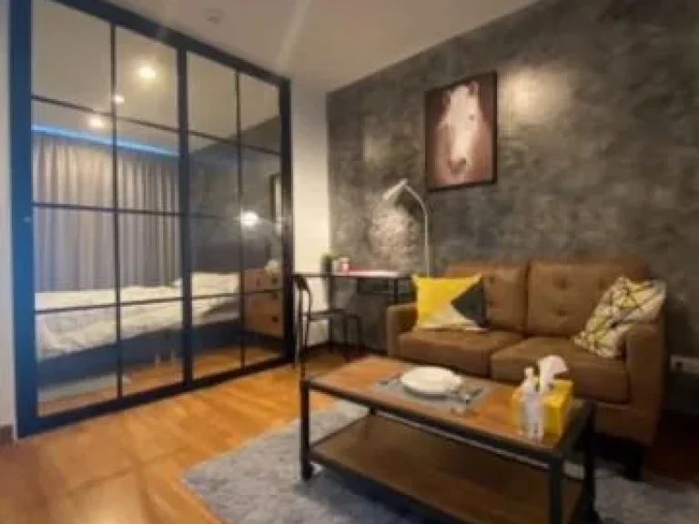 ห้องสวยสไตล์ Loft จ้า Features include - 28sqm ชั้น 7 ทิศตะวันออก ไม่ร้อนค่ะ - Yale digital door