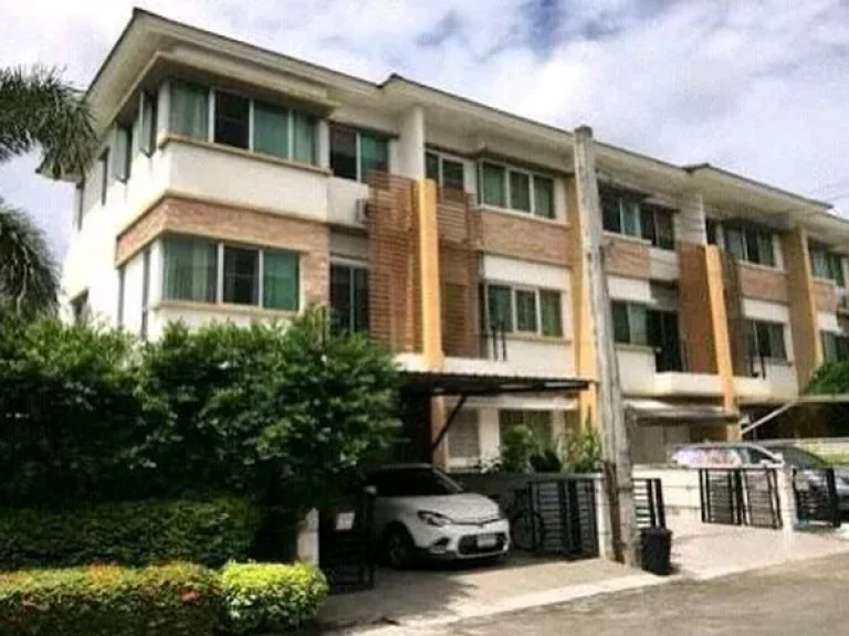 RT180 ให้เช่าโฮมออฟฟิศห้องมุม ทาวน์พลัส ลาดพร้าว101