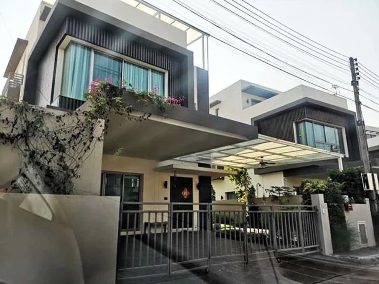 CHD100062 ขาย Pool villa สามชั้น ในโครงการ พร้อมสระว่ายน้ำแบบส่วนตัว พื้นที่ 705 ตรว