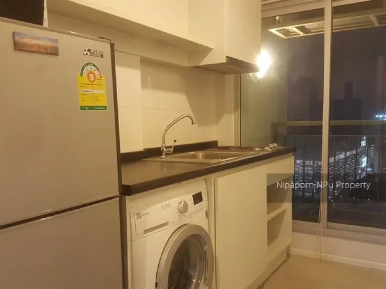 For rent Aspire Rama 9 close to MRT Rama 9