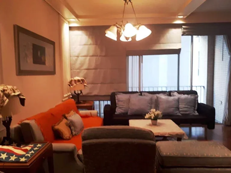 เช่าด่วน คอนโด Langsuan Ville แบบ 11 ห้องนอน 5 นาทีจาก BTS ชิดลม For Rent -- A Homey 11 Bed Unit Available