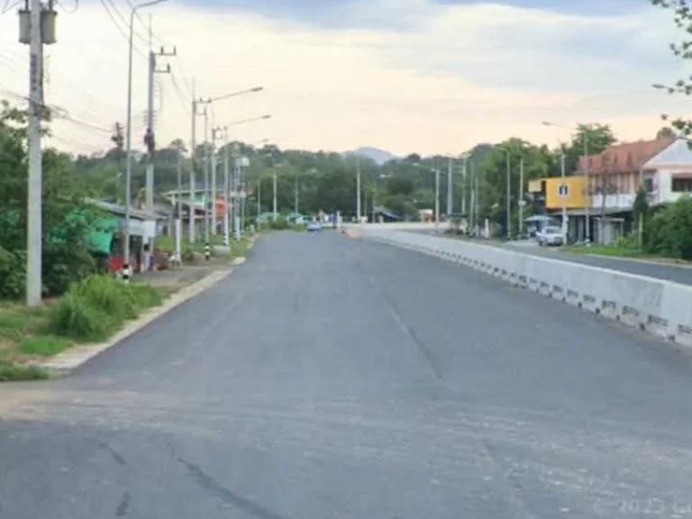 ที่ดินแปลงสวย ติดถนนสี่เลน อเมืองอุตรดิตถ์