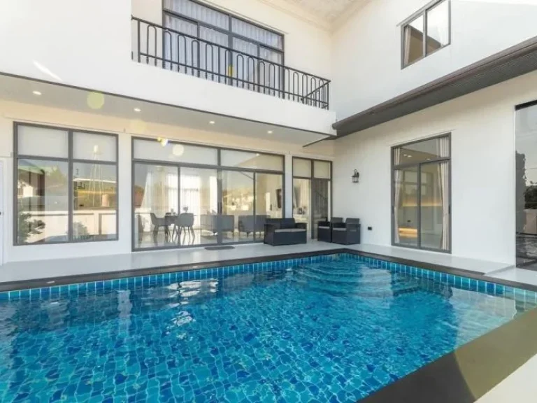 Modern classic Pool villa ราคาพิเศษ 119 ล้าน 100 ตรว