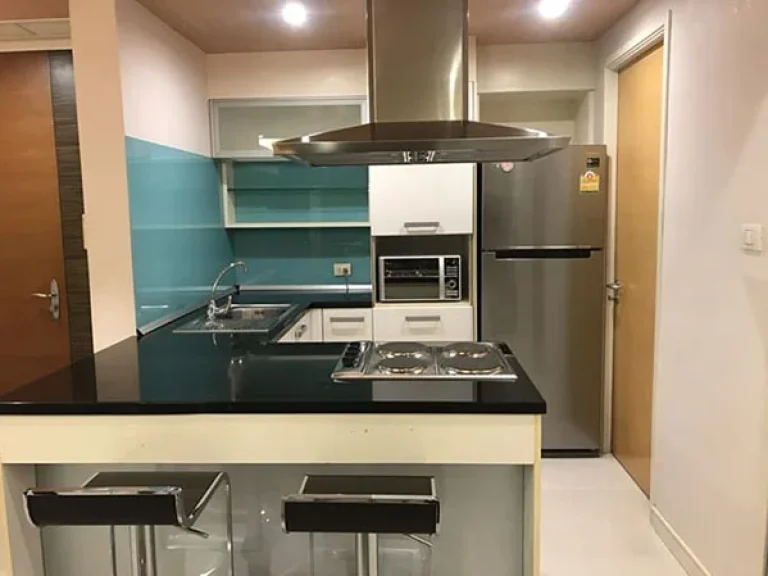 เช่าด่วน คอนโด Fullerton Sukhumvit แบบ 2 ห้องนอน 5 นาทีจาก BTS ทองหล่อ และ เอกมัย For Rent - A Fully Equipped 2 Bed Unit at Fullerton Sukhumvit