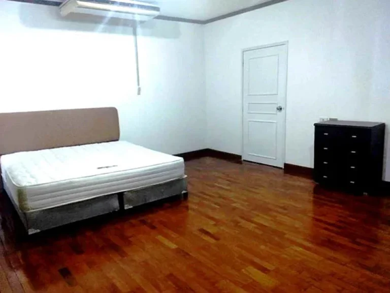 เช่าด่วน คอนโด แบบ 2 ห้องนอน พื้นที่กว้าง ในซอยทองหล่อ SUPER HOT PRICE For Rent A Spacious 2 Bed Unit in Thonglor