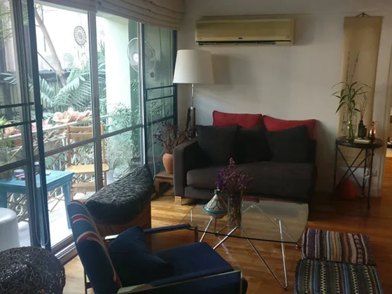 คอนโด Layout ไม่เหมือนใคร พื้นที่กว้าง แบบ 2 ห้องนอน ที่ สุขุมวิท 41 A Spacious 2 Bedroom Unit with Unique Layout and Plenty of Storage in Sukhumvit 4