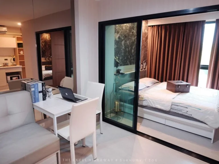 CONDO for SALE ดิ เอ็กซ์เซลล์ ไฮด์อะเวย์ 255 sqm 2300000 Bath