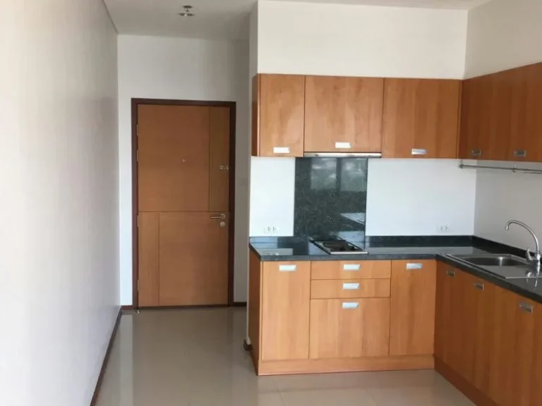 For rent Villa sathorn near bts Krung thon buri 4121 Sqm 3900000THB 1bedroom