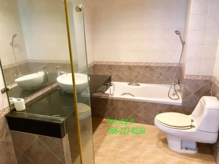 R056-015 RENT Moo Bann Klang Krung Thonglorบ้านกลางกรุง ทองหล่อ TownHouse 90kmo