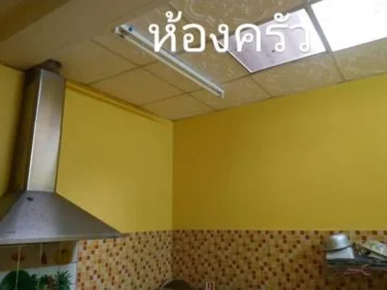 ทาวน์เฮ้าส์ หมู่บ้านบุศรินทร์ ถนนบ้านกล้วย-ไทรน้อย นนทบุรี