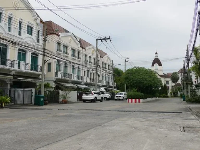 ขายคอนโด ใกล้รถไฟฟ้าปุณณวิถี ชาโตว์ อินทาวน์ สุขุมวิท 64 สกายมูน ห้องมุม ขนาด 56 ตรม 3นอน 2น้ำ 1จอด