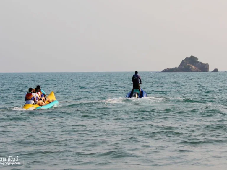 ขายที่ดินติดทะเล เดินลงชายหาดได้เลย ไม่มีถนนคั่น เงียบสงบ บรรยากาศดี 25 ไร่