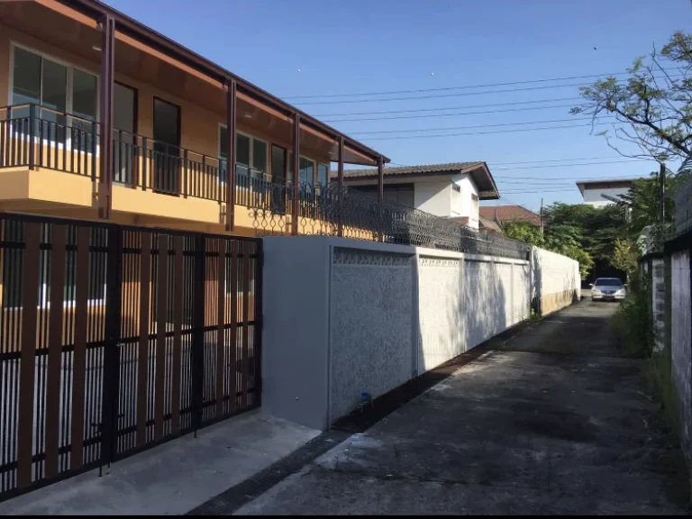 ขายบ้าน ถนนพัฒนาการ ซอย 17 - House for sell at Patthanakarn Soi 17