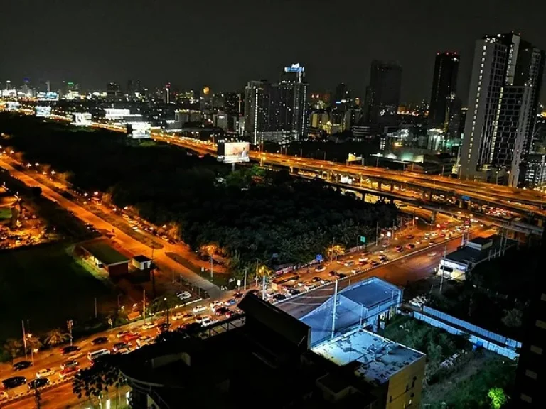 ด่วนให้เช่าคอนโด 20000 ไลฟ์ อโศก Life Asoke ใกล้ MRT เพชรบุรีเพียง 21 เมตร