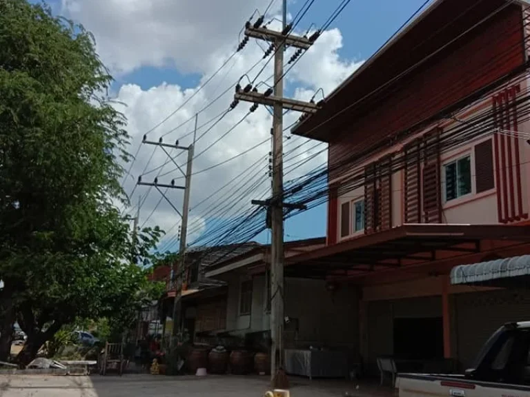 ขายตึกแถว 2 ติดถนนมิตรภาพ แยกไฟแดง ตลาดแค โนนสูง นครราชสีมา