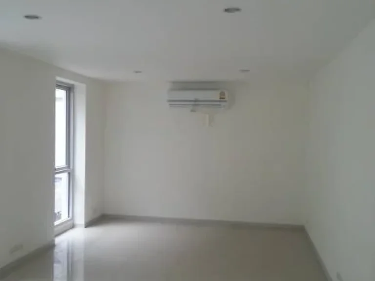 FOR RENT ออฟฟิส 3 ชั้น รีโนเวทใหม่ ซอยสุขุมวิท 64 ปากซอยสถานี BTS ปุณณวิถี