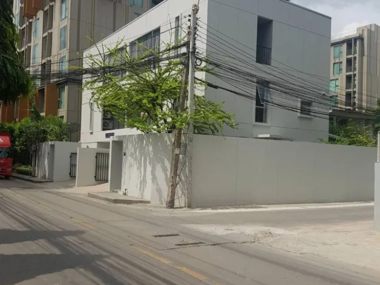 FOR RENT ออฟฟิส 3 ชั้น รีโนเวทใหม่ ซอยสุขุมวิท 64 ปากซอยสถานี BTS ปุณณวิถี