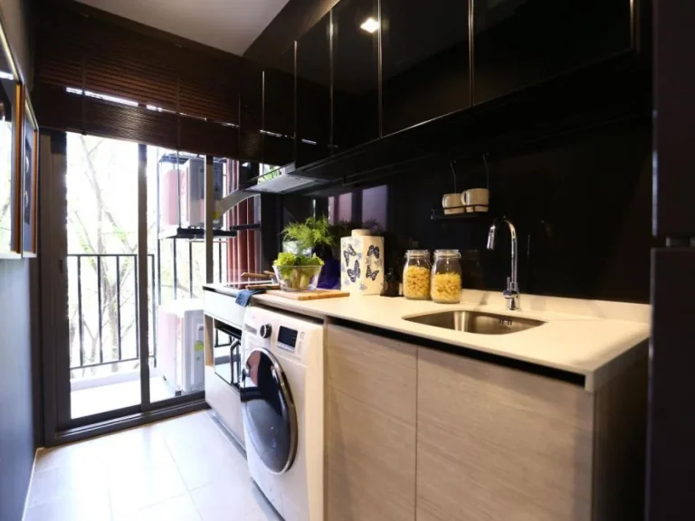 For sale 2 bedroom At The Base Garden rama 9 near Airport link Ramkhamhaeng 