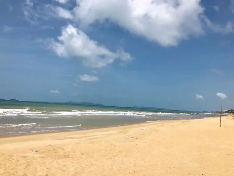 ขายที่ดินติดพร้อมรีสอร์ท หาดแม่พิมพ์ ข้ามถนนลงชายหาดสวย โฉนด 515 ตารางวา