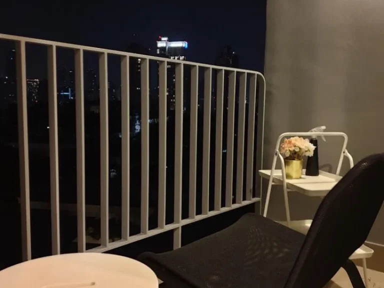 For Rent DOWNTOWN FORTY NINE 1br1ba 38000 Bath BTS Prompong