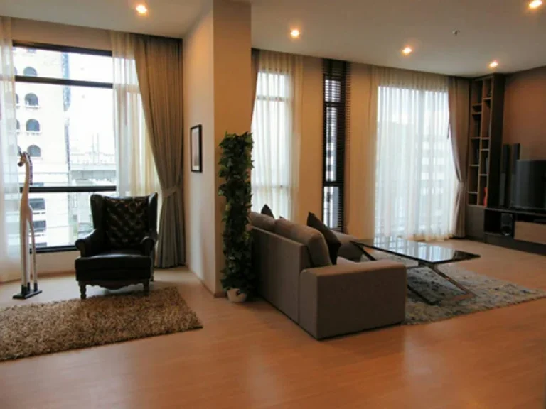 The Capital Ekamai-Thonglor 200 sqm whole 6th floor fully-furnished