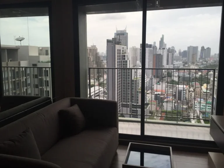 For sale 1 bedroom At Teal Taksin condo nearby BTS Wongwainyai 