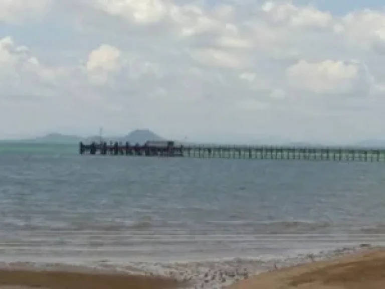 ที่ดินเปล่าติดหาดทุ่งมะขาม ตำบลหาดทรายรี อำเภอเมืองชุมพร จังหวัดชุมพร 1 งาน 30 ตรว