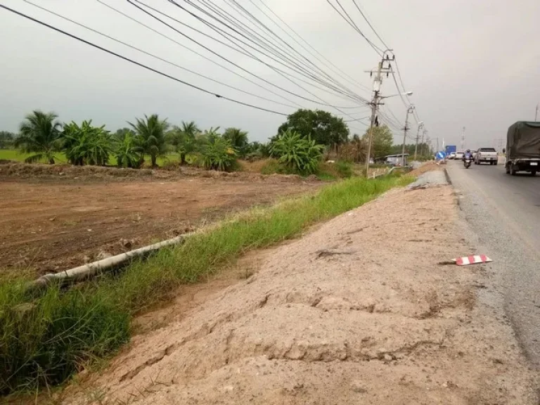 ขายที่ดิน ด้านหน้าติดถนนสุวินทวงศ์ ด้านข้างติดซอยกว้าง16เมตรด้านหลังติดคลอง กว้าง 48 ลึก 82 ม