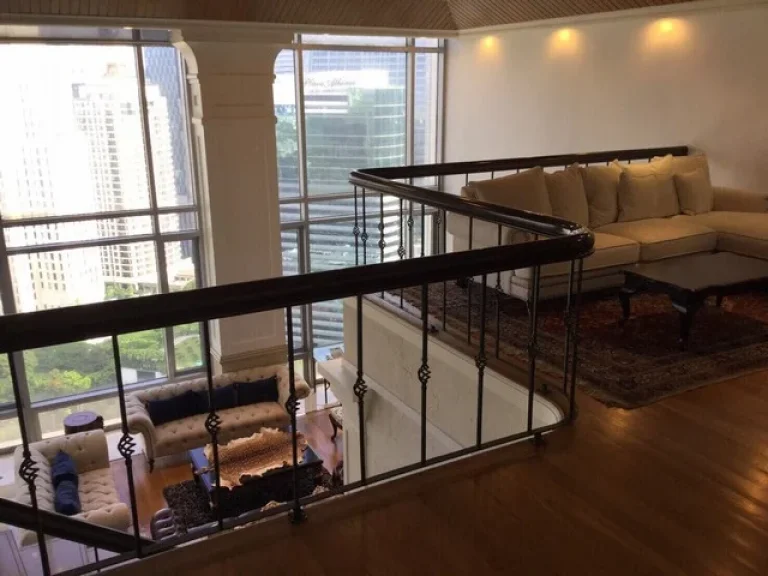 Sell All Seasons Mansion Penthouse BTS Pleonchit 600 metres