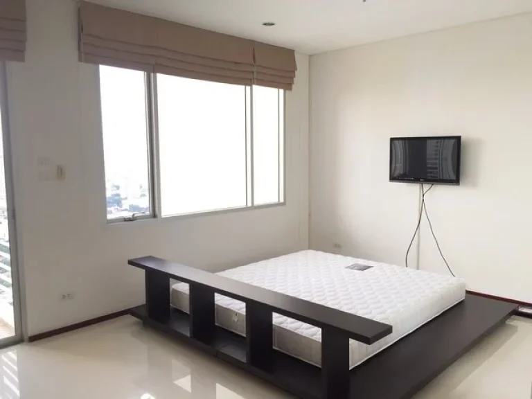 For rent Villa Sathorn Studio bedrooms 38 Sqm 