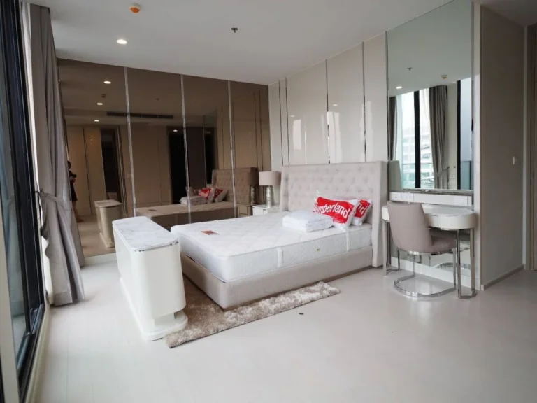 เช่าด่วน ห้องสวยใหม่กิ๊ก แบบ 2 ห้องนอน ที่ คอนโด Noble เพลินจิต For Rent A Brand New and Nicely Decor 2 Bed Unit at Noble Ploenchit