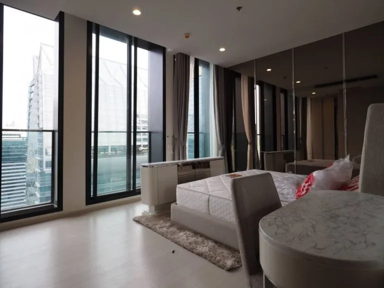 เช่าด่วน ห้องสวยใหม่กิ๊ก แบบ 2 ห้องนอน ที่ คอนโด Noble เพลินจิต For Rent A Brand New and Nicely Decor 2 Bed Unit at Noble Ploenchit