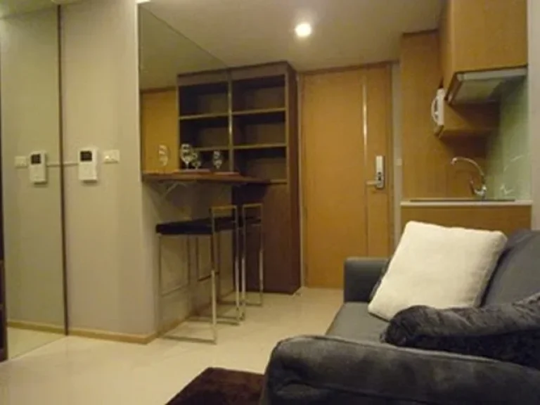 For rent Socio Condominium Soi Ruamrudee 2 Ploenchit Bangkok