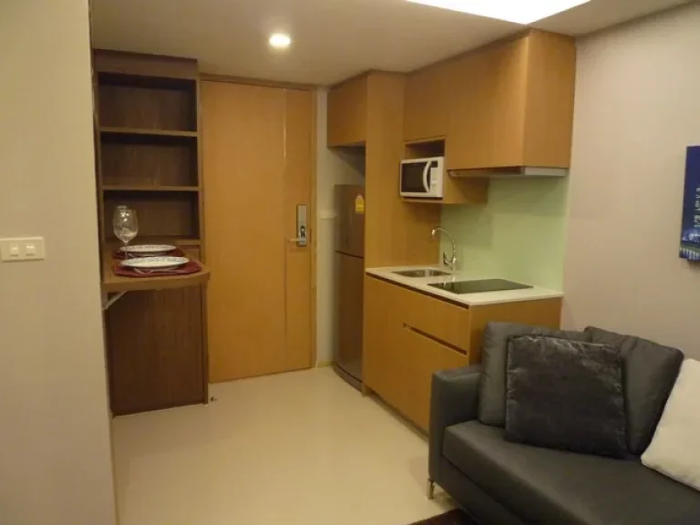 For rent Socio Condominium Soi Ruamrudee 2 Ploenchit Bangkok