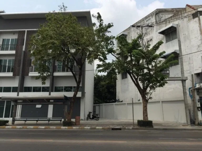 OFR00106Office For Sale อาคารพาณิชย์ นาคนิวาศ 13800000THB