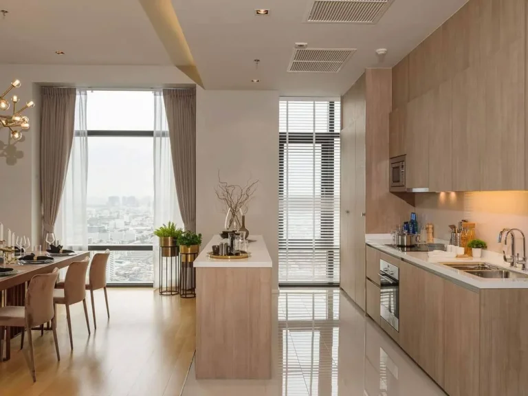 คอนโดสุดหรู วิวพาโนรามา ใหม่กิ๊ก ที่ Circle Living Prototype แบบ Penthouse 3 ห้องนอน For Sale A Very Nicely Decor 3 Bedrooms with Panoramic View P