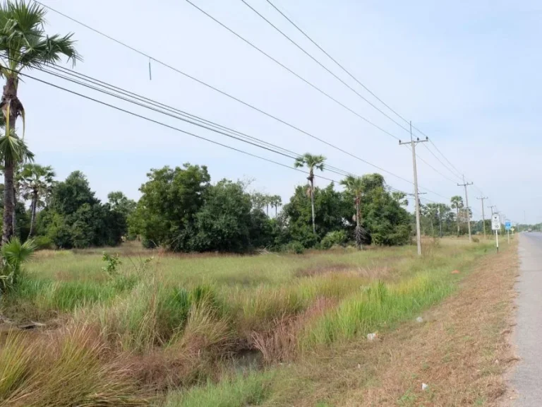 ที่ดิน 5 ไร่ครึ่ง อทัพทัน จอุทัยธานี ติดทางหลวง 3221