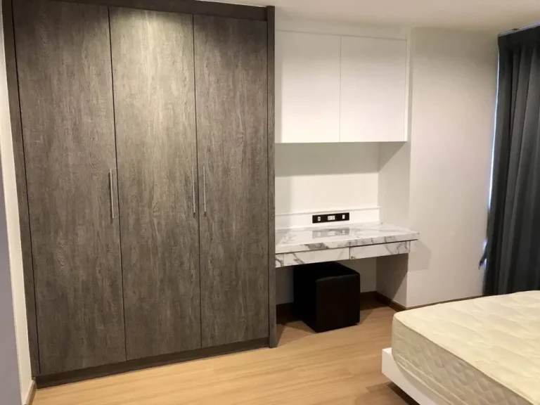 เช่าด่วน คอนโด Serene สุขุมวิท 24 แบบ 2 ห้องนอน --3 นาทีจาก BTS พร้อมพงษ์ For Rent A Newly Decorated 2 Bedroom Unit