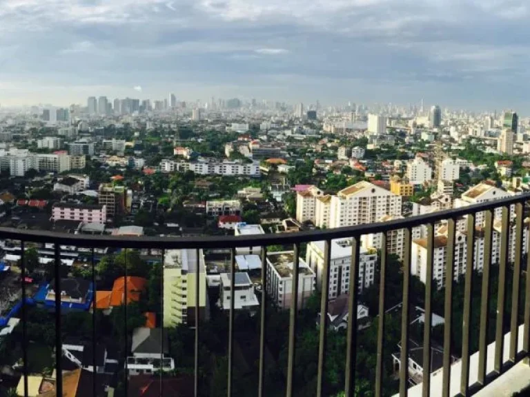 ขายคอนโด ดิ อิสสระ ลาดพร้าว The Issara Ladprao ใกล้ MRT ลาดพร้าว ห้องมุมแบบสตูดิโอ สวยน่าอยู่