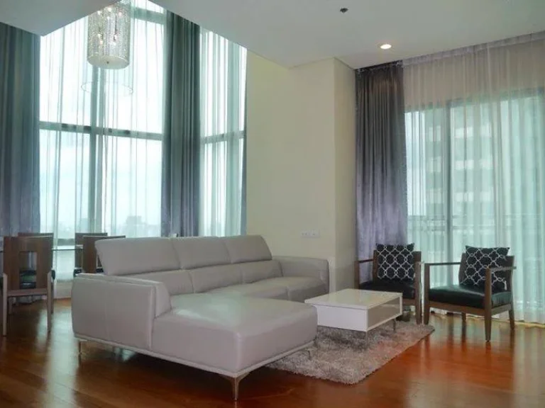 ห้องสวยแบบ Duplex 3 ห้องนอน ที่ คอนโด Bright Sukhumvit 24 เพียง 5 นาทีจาก BTS พร้อมพงษ์ A Beautiful and Nicely Décor 3 Bedroom Duplex Unit at Bright S