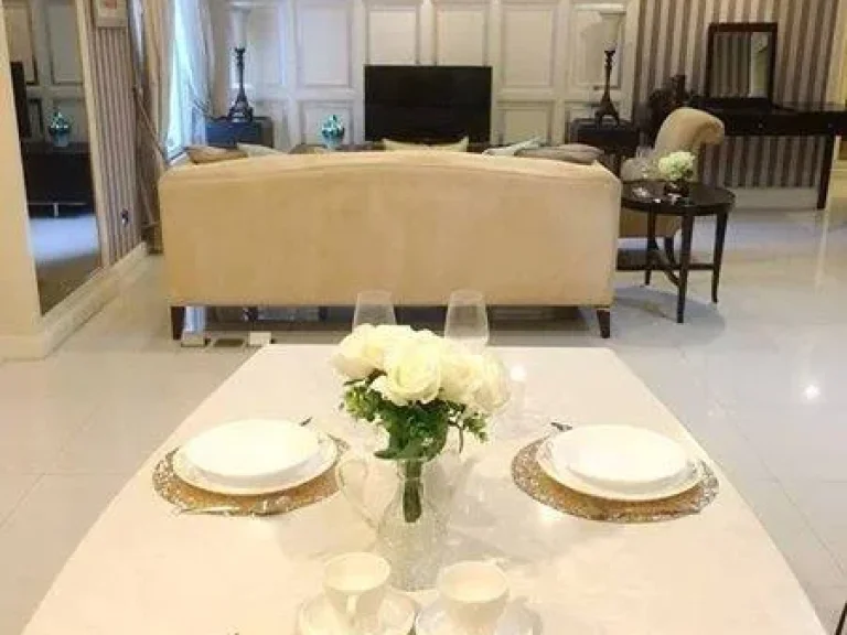 เช่าด่วน คอนโด เงียบ สงบ แบบ 3 ห้องนอนแต่งสวยหรู ใกล้ BTS ทองหล่อ For Rent A Beautiful 3 bed unit at a very quiet and peaceful low-rise condo -Nea