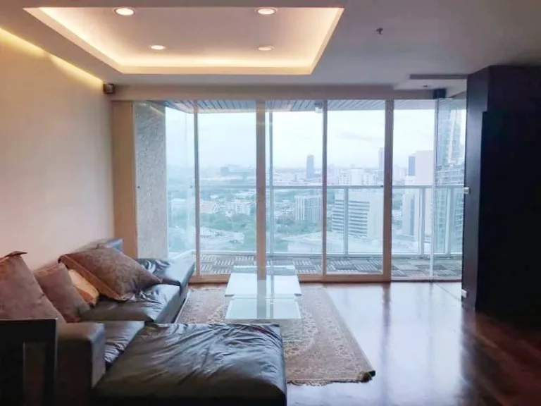 ขายด่วน คอนโดหลังสวน ลดจัดหนัก สุดคุ้ม เหมาะลงทุนทำ AirBNB SUPER HOT SALE for AirBNB Investment