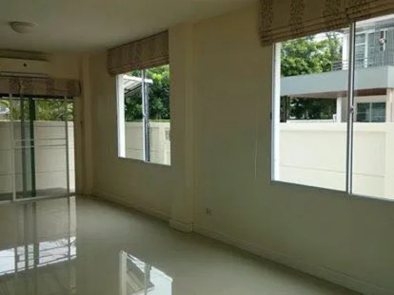 HS2012 House for Sale ทาวน์โฮม 3 ชั้น หมู่บ้าน ทาวน์อเวนิวพระราม9