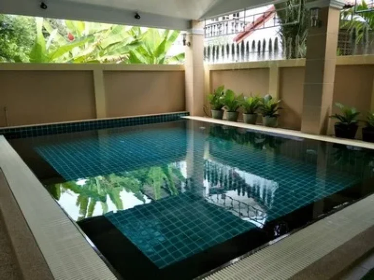 for sale single house Ramindra 8 Soi Khubon 23 genuine teak wood With swimming pool Near Fashion Island